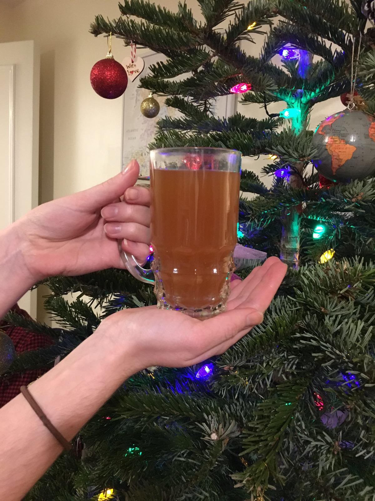 Hosting a Twelth Day of Christmas party and serving mulled cider